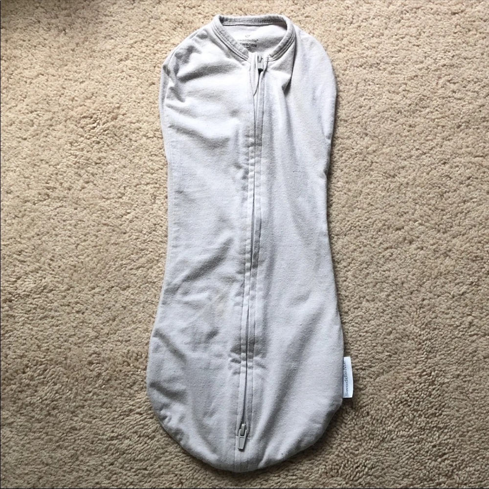 SwaddleMe swaddle pod